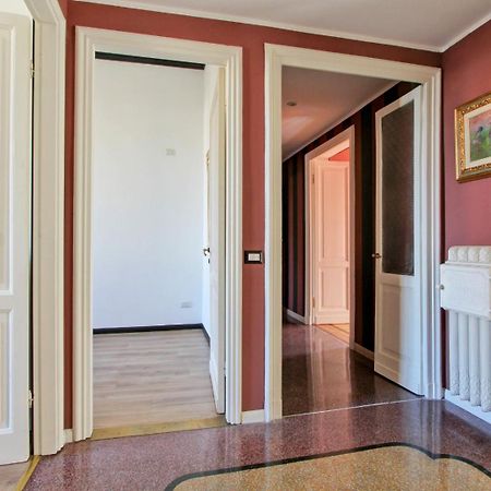 Tibullo ,Classico Ed Elegante Appartamento Рим Экстерьер фото